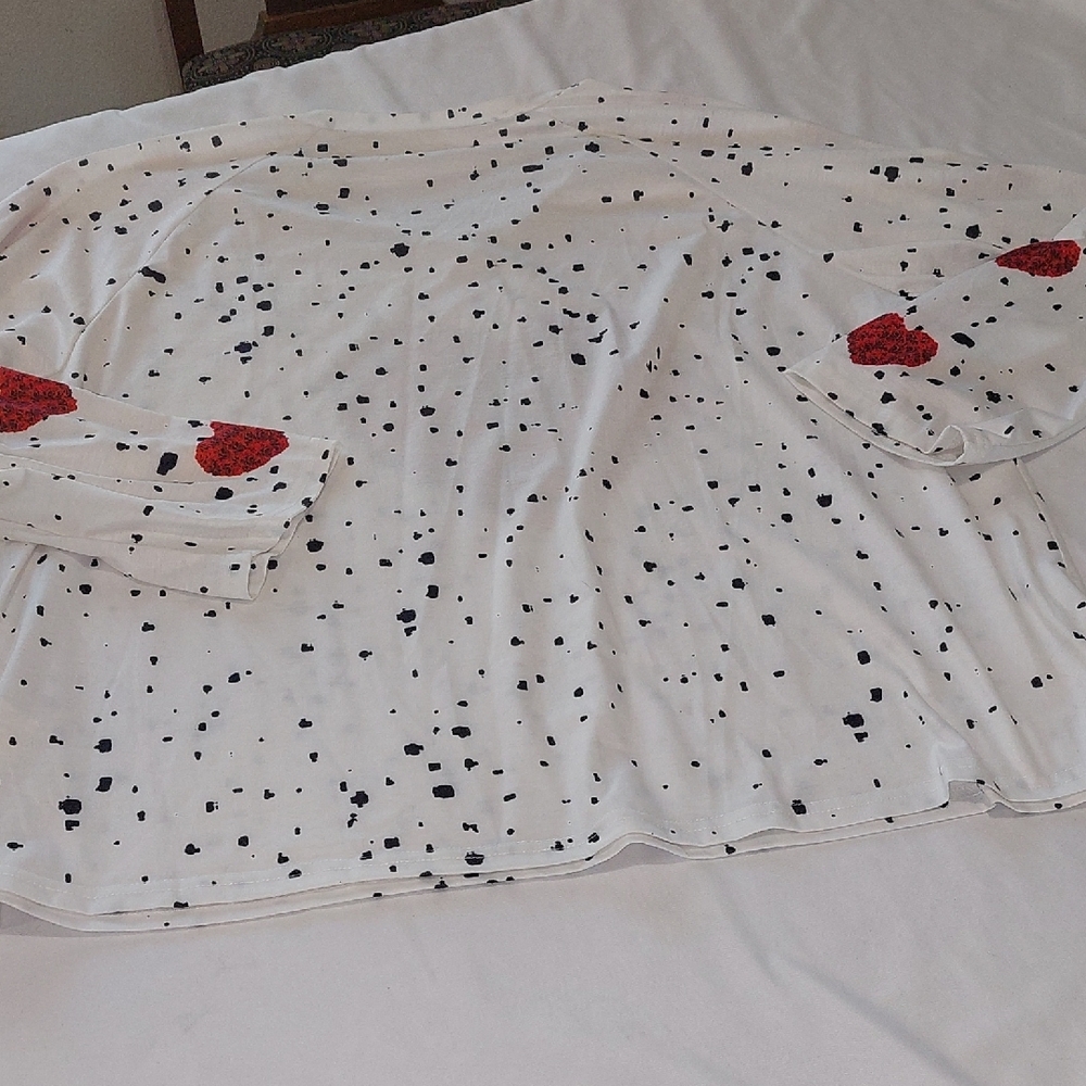 White Long Sleeve Shirt with Red Heart Design - Picture 5 of 6